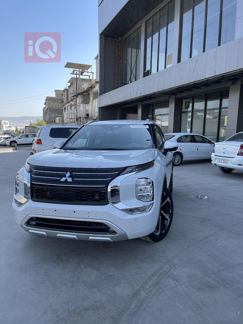 ميتسوبيشي اوتلاندر